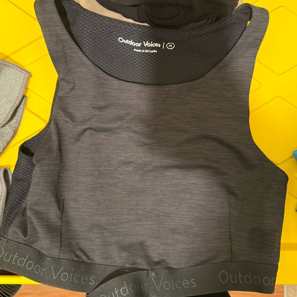 Outdoor Voices NWOT Move Free Criss Cross TechSweat Night Crop Top Sports Bra M - Picture 4 of 4